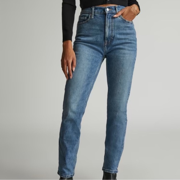 Everlane Denim - NWT 27 Everlane The Original Cheeky Jean High Rise Regular Straight Light Wash 🥂